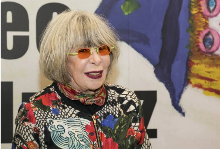 A cantora Rita Lee celebra aniversário em 31 de dezembro.