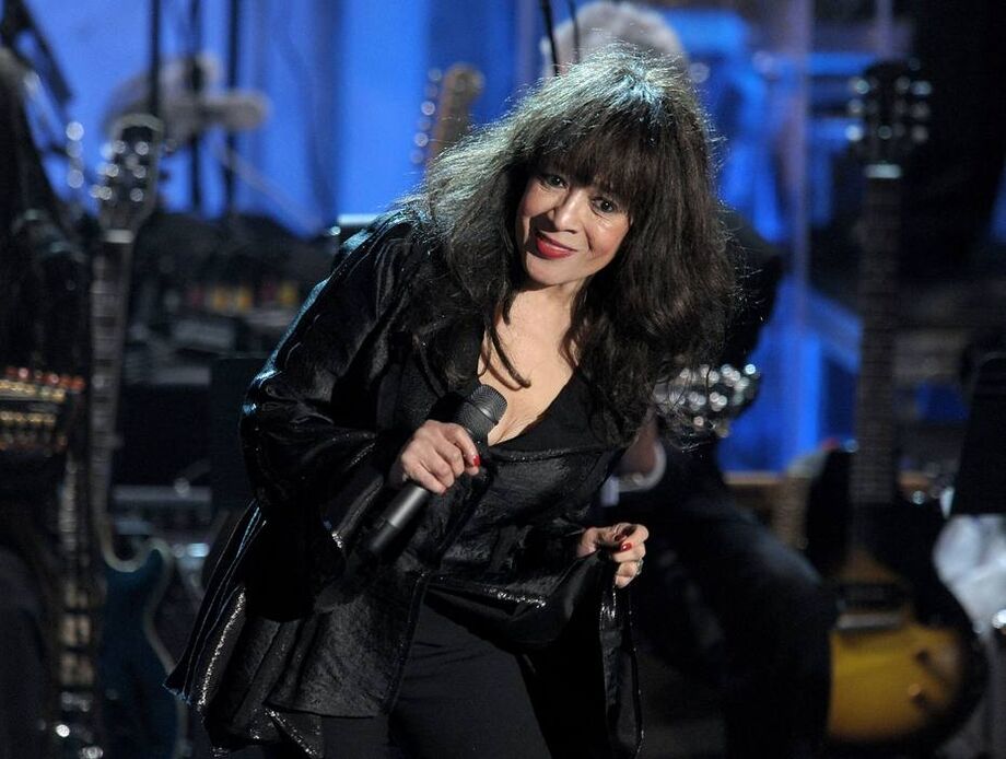 Ronnie Spector, líder das Ronettes.