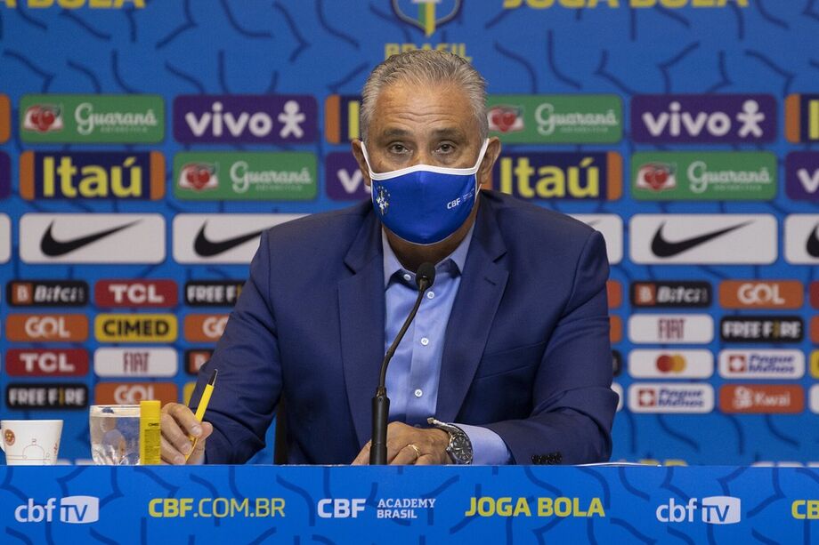 Tite concede entrevista coletiva após convocação da Seleção
