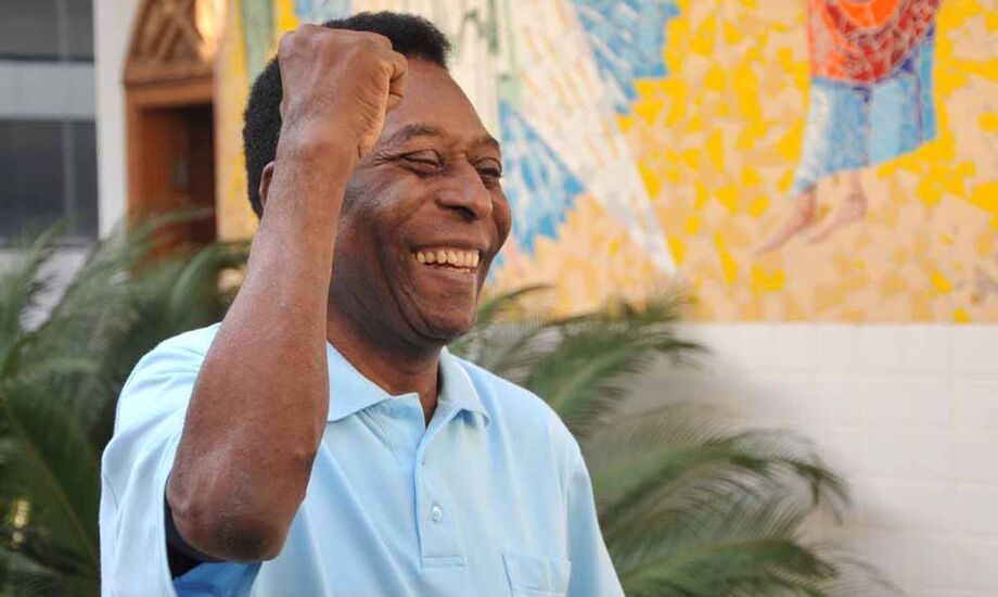 Pelé deu continuidade ao tratamento contra um tumor no cólon descoberto em 2021 nesta semana