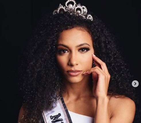 A ex-miss Estados Unidos Cheslie Kryst, de 30 anos