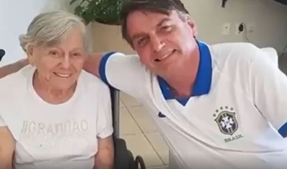 Bolsonaro e sua mãe