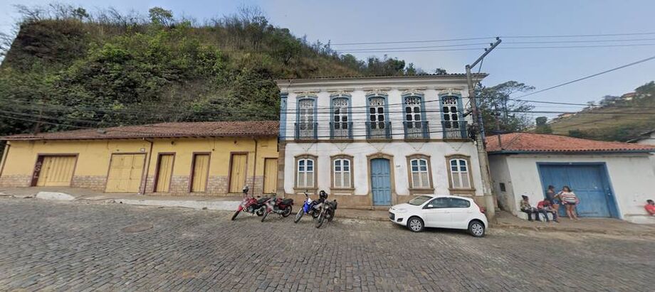 Desmoronamento atinge casarões históricos em Ouro Preto (MG)