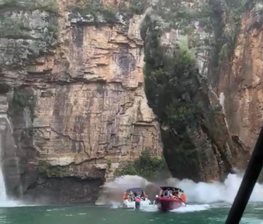 Desmoronamento em Capitólio, Minas Gerais