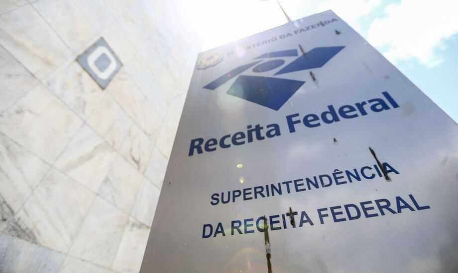 A  crise entre o governo Jair Bolsonaro e a elite do funcionalismo público federal continua se alastrando