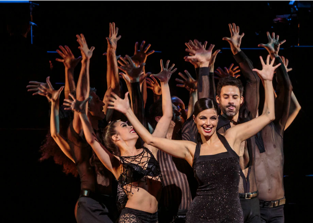 Emanuelle Araújo vive a sarcástica Velma Kelly.