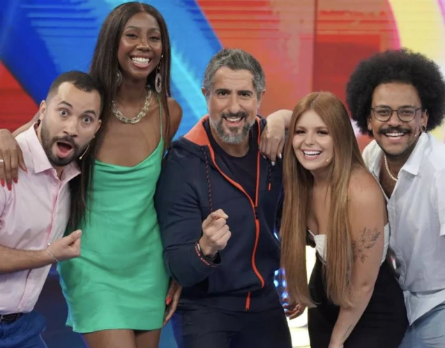 Marcos Mion recebe ex-participantes do 'BBB 21' Gil do Vigor, Camilla de Lucas, Viih Tube e João Luiz Pedrosa no 'Caldeirão' deste sábado