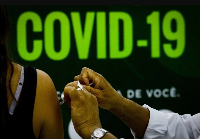 Brasil ultrapassa 69% da população com 2ª dose da vacina contra a covid