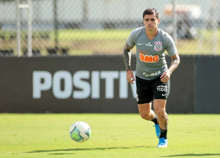 Fagner tem 436 partidas pelo Corinthians, sendo o segundo jogador no atual elenco que mais entrou em campo pelo clube