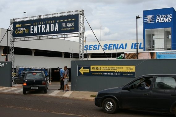 O drive-thru funciona gratuitamente