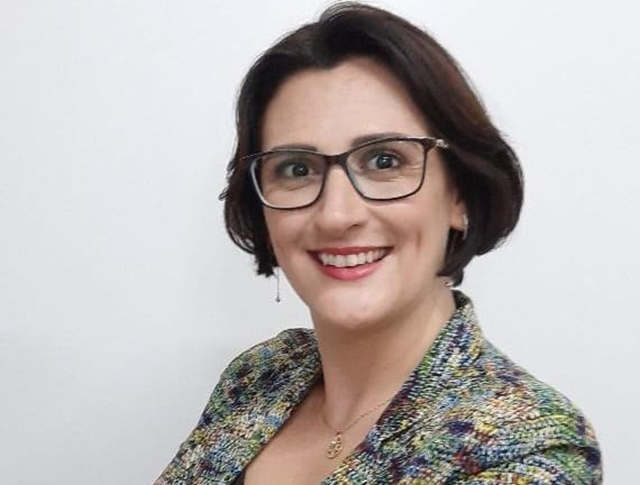 Priscila Rebanda é advogada, especialista em Direito Previdenciário e Direito Previdenciário Internacional Brasil  Portugal e Nacionalidade Portuguesa