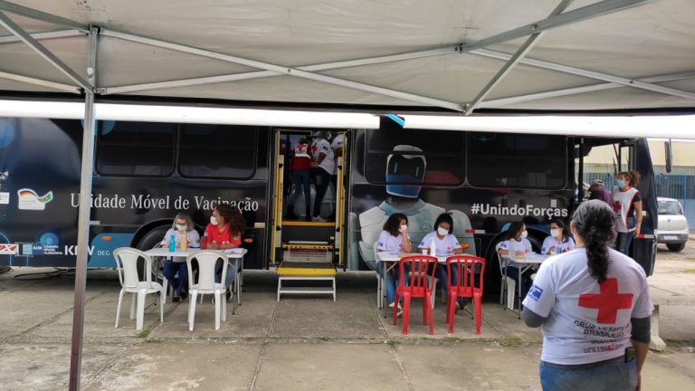A partir desta quinta-feira (19), a vacinação contra a Covid-19 e a Influenza em Campo Grande passa a contar com um importante reforço