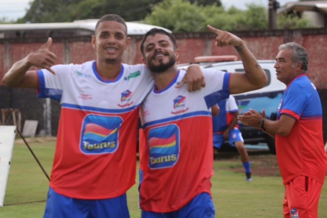 No estádio André Borges, o Coxim recebeu em casa o Aquidauanense, e venceu por 2 a 0.