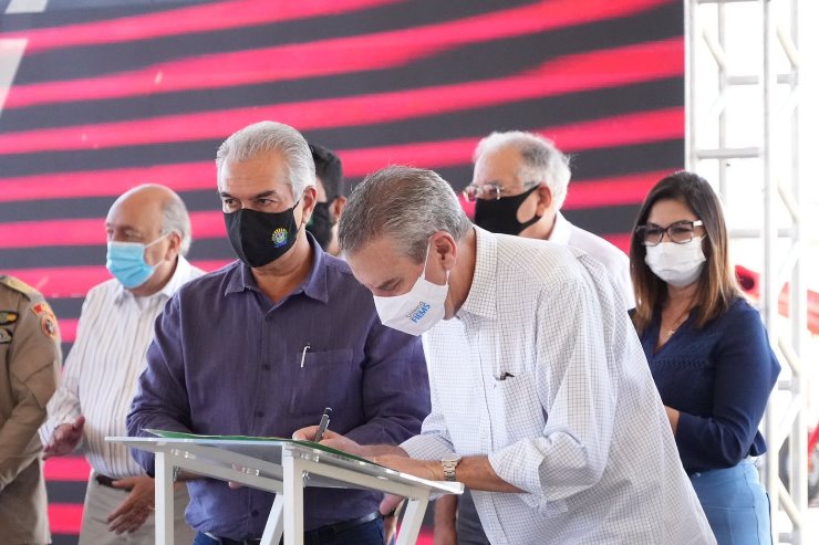 O presidente da ALEMS, Paulo Corrêa e o governador Reinaldo Azambuja