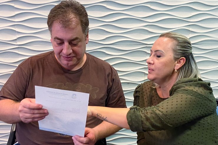 Deputado estadual Neno Razuk (PTB) e Vereadora Liandra (PTB).