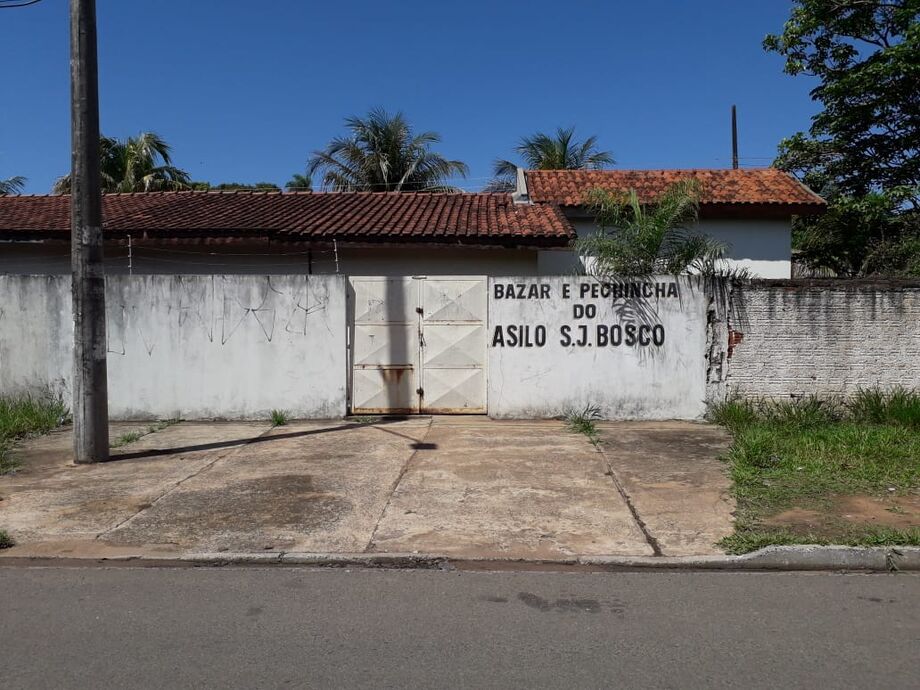 O bazar, que é uma fonte de renda da instituição, será reformado