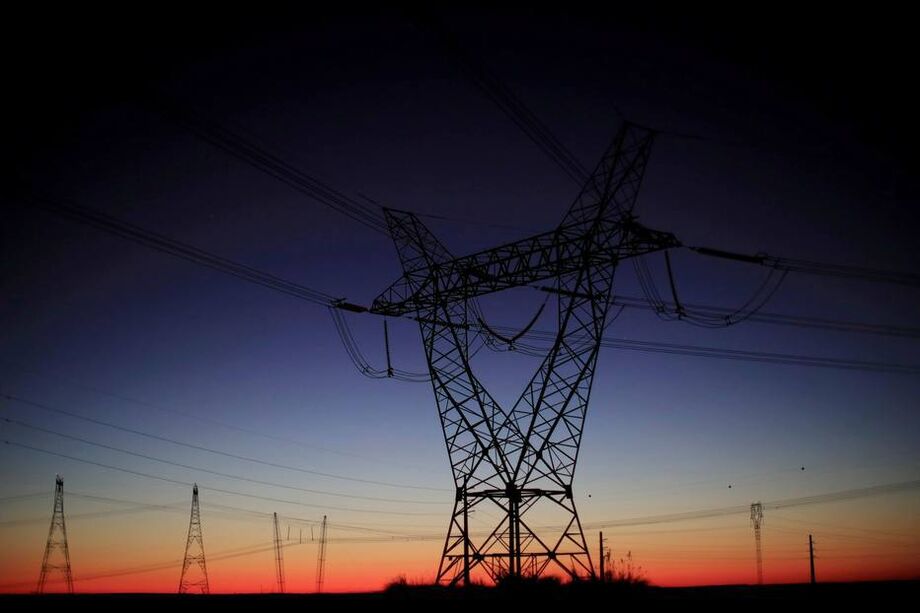 Torre de transmissão de energia