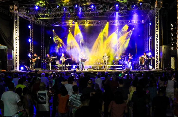 Cada artista poderá inscrever somente 01 (uma) proposta de apresentação