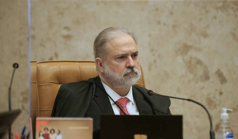 Procuradoria Geral da República afirmou que o caso será analisado pela assessoria criminal do gabinete de Aras porque envolve um parlamentar com foro privilegiado