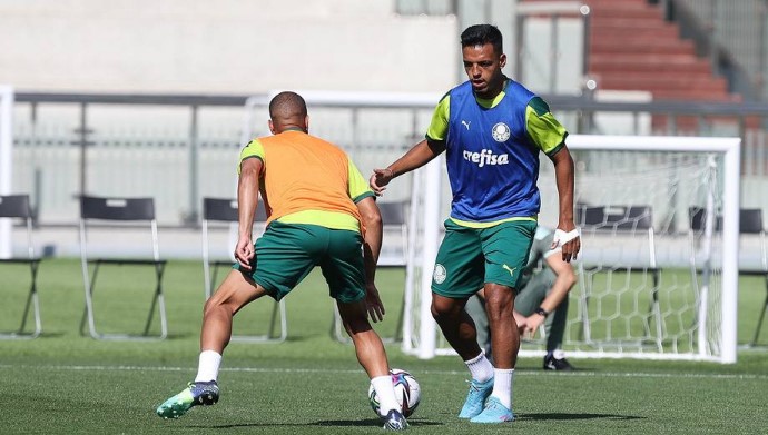 Gabriel Menino foi um dos cinco nomes cortados por Abel Ferreira da lista de inscritos do Palmeiras para o Mundial de Clubes