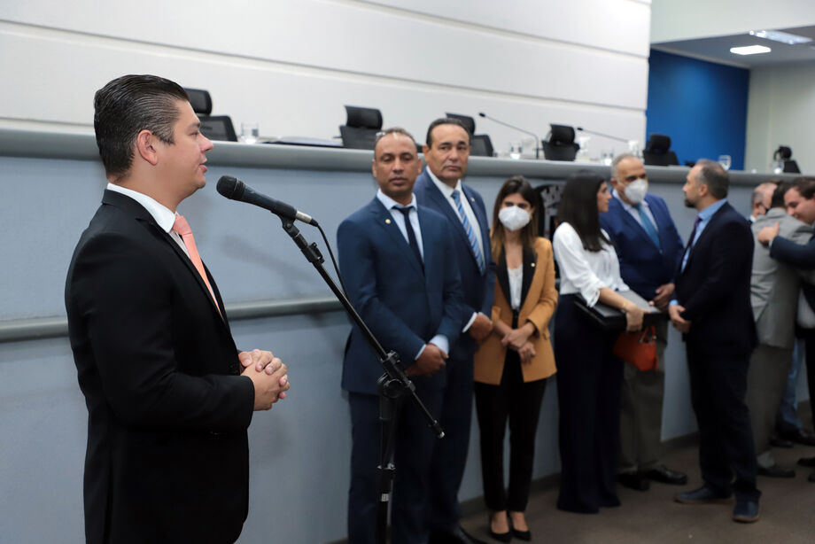 Otávio ainda agradeceu aos vereadores pela aprovação da homenagem