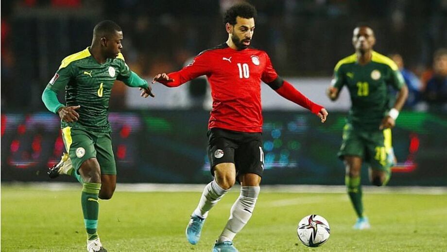 Salah marca pelo Egito no duelo com Senegal por vaga na Copa do Catar