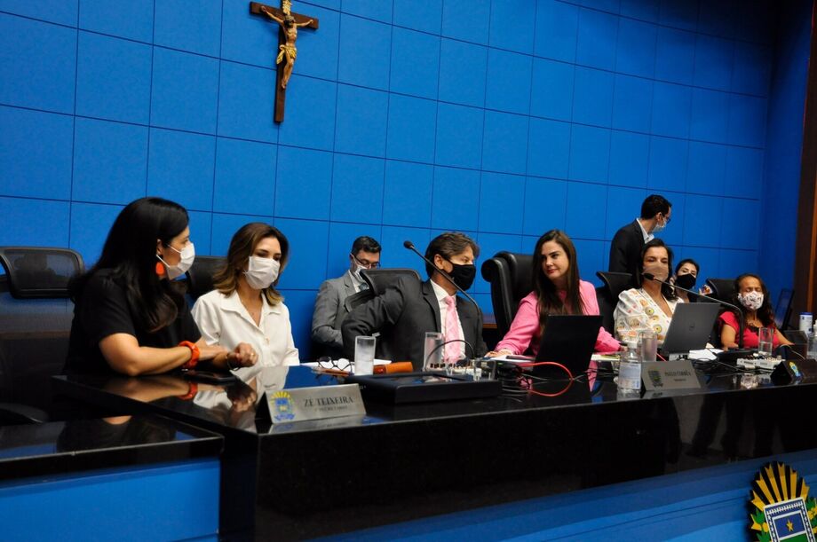 Deputado realizaram hoje