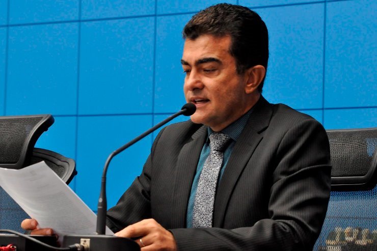 Deputado Marçal Filho é autor da lei.