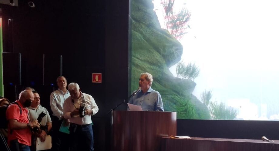 André Puccinelli participa da inauguração do Bioparque, 11 anos após início da obra.