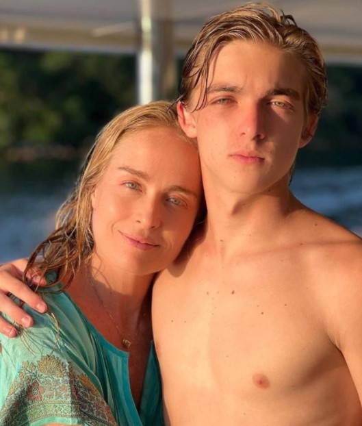 Angélica e o filho Joaquim