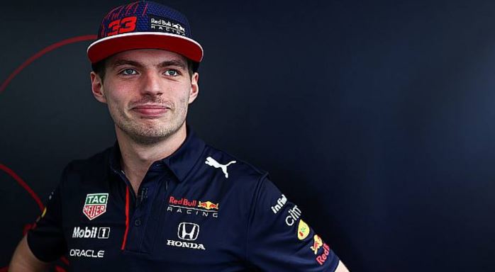Campeão em 2021, Verstappen renova contrato com a Red Bull