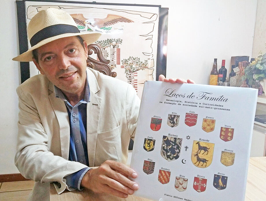 Flávio é o autor do livro