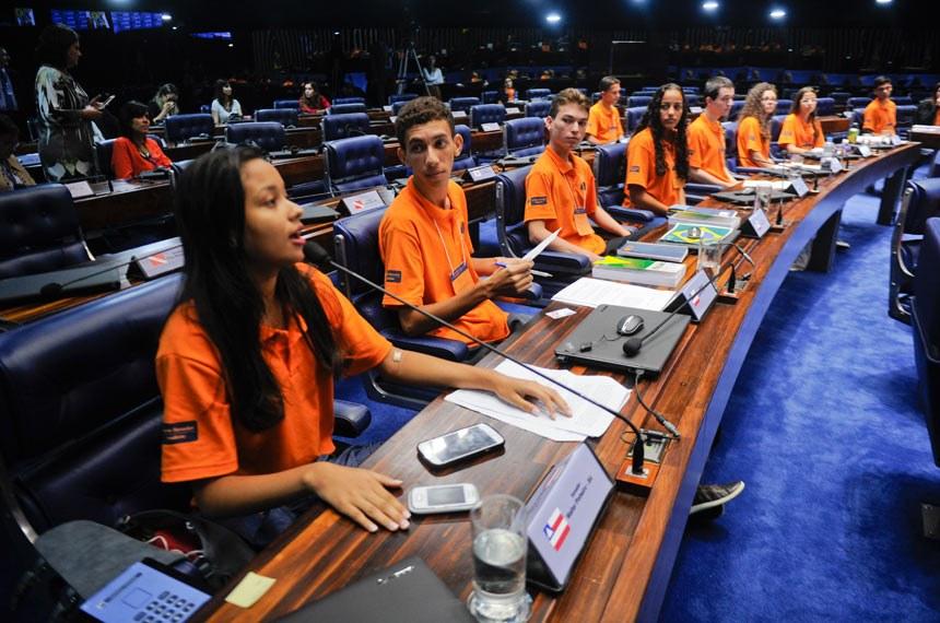 Os estudantes que quiserem concorrer a uma vaga no Jovem Senador 2022 têm os próximos dias para apresentar suas redações (o tema deste ano é 200 anos de Independência: lições da história para a construção do amanhã).