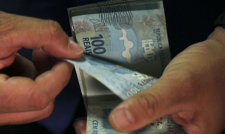 Divulgado semanalmente, o Boletim Focus reúne a estimativa de mais de 100 instituições do mercado para os principais indicadores econômicos do país
