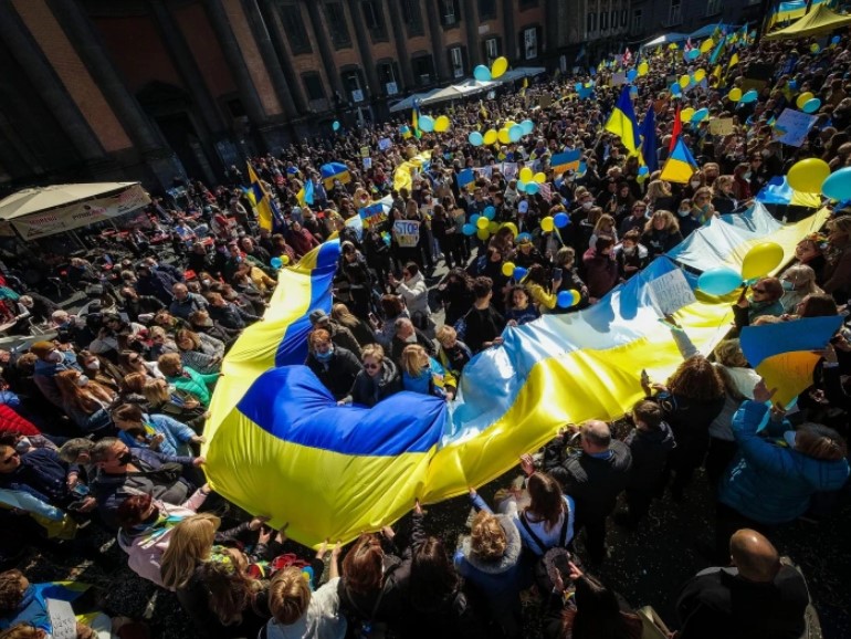 Ucranianos protestam contra invasão russa
