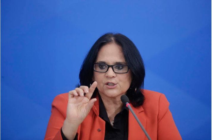Ministra Damares Alves