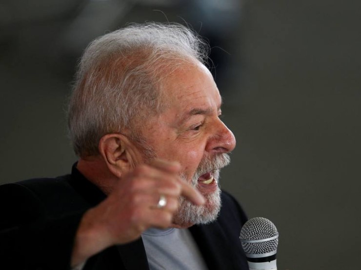 Para a frente, tem-se apenas a escolha que a população parece ter feito por um surpreendente Lula repaginado