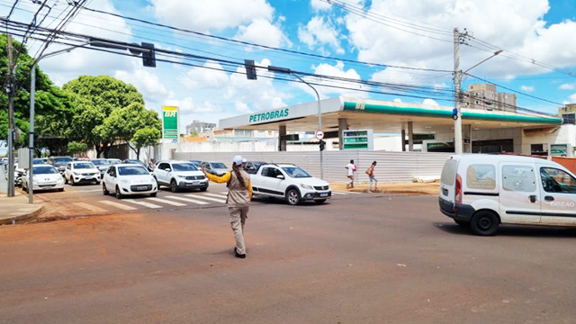 O trânsito ficou caótico nesta manhã