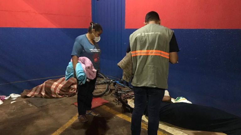 As ações de abordagem e oferta do serviço de acolhimento ocorrem 24 horas.