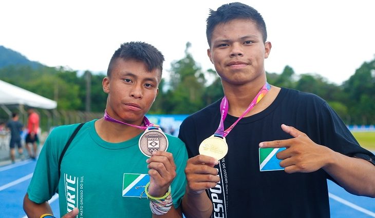 O Governo do Estado atua na promoção do esporte inclusivo e de iniciação em âmbito escolar.