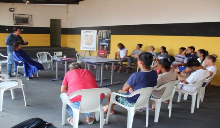 Com duração de cerca de dois meses, as aulas acontecem uma vez por semana.
