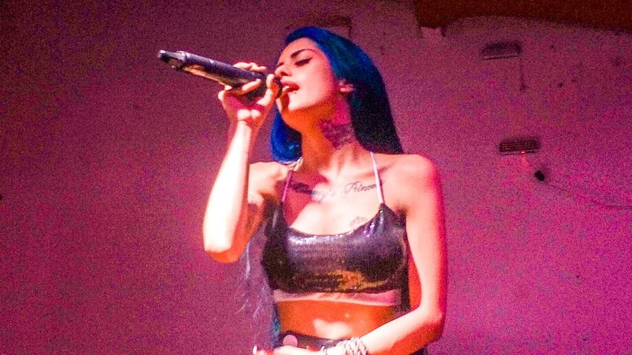 A cantora Tati Zaqui