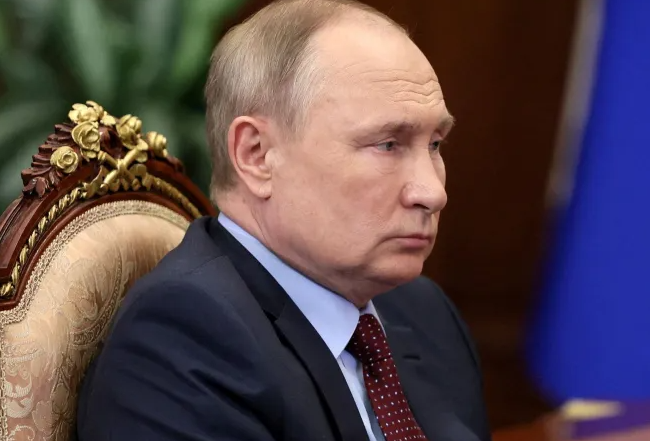 Putin nega os crimes