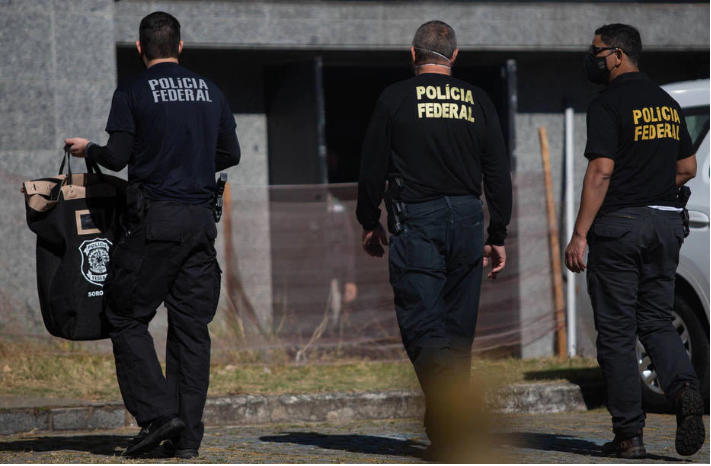 Mobilização de integrantes da Polícia Federal ocorre em unidades da corporação em vários Estados, com faixas e manifestações de ordem pedindo a 'valorização das forças de segurança federais'