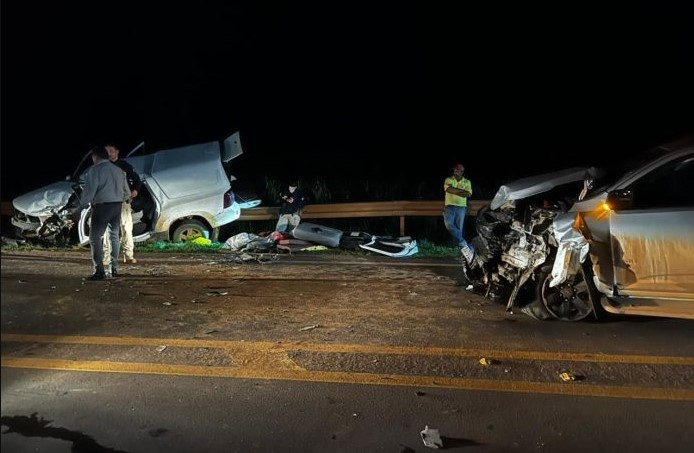 Mariana e o condutor da camionete foram socorridos pela Polícia Militar e encaminhados ao Hospital Francisca Ortega