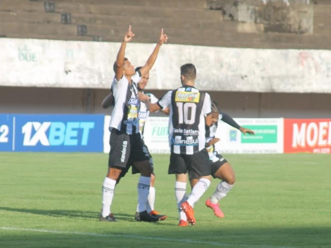 Agora, o Operário tem 15 pontos e o Naviraiense, logo atrás, 13