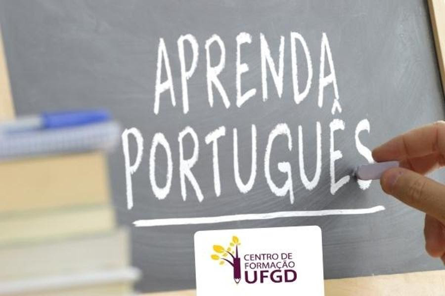Estrangeiros que optarem pela turma presencial terão aulas todos os sábados, das 14h às 17h, no prédio da Faculdade de Direito e Relações Internacionais (FADIR)