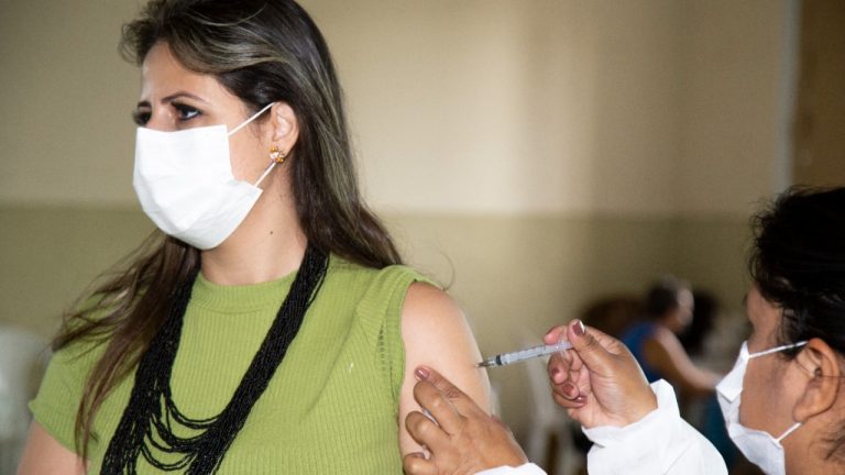 Seleta abre as portas neste domingo de páscoa para vacinação contra a covid-19 e Influenza.