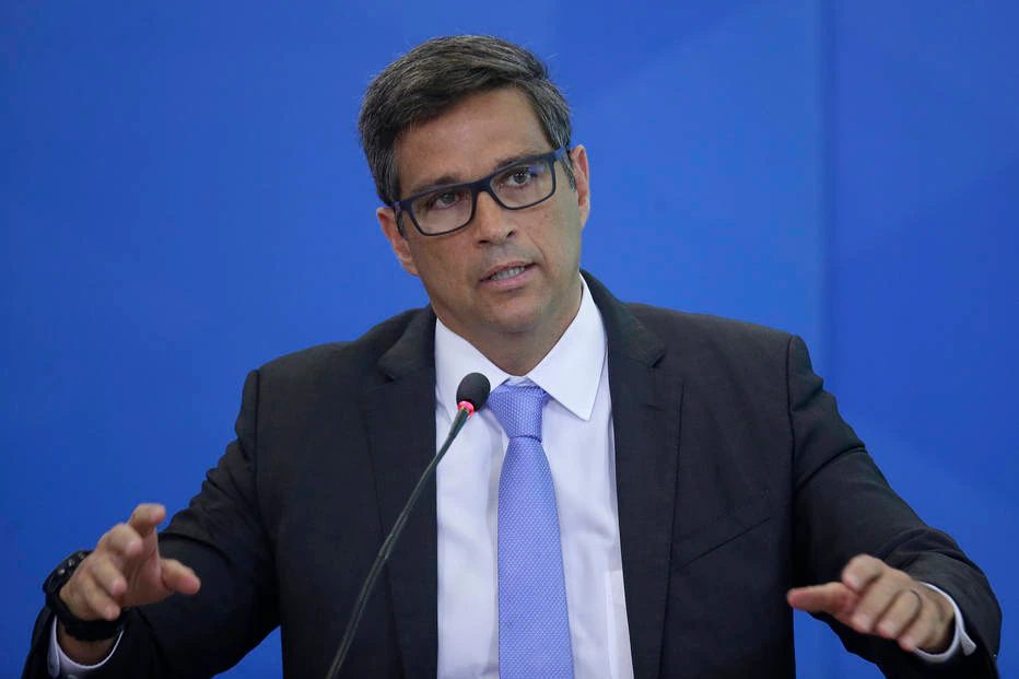 Roberto Campos Neto, presidente do BC; depois de estimar até mesmo recessão em 2022, o mercado começou a rever para cima as previsões para o PIB.