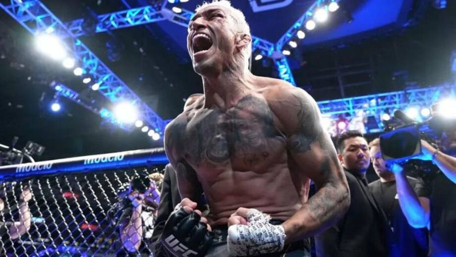 Brasileiro finaliza a luta no primeiro round e chega na 11ª vitória.